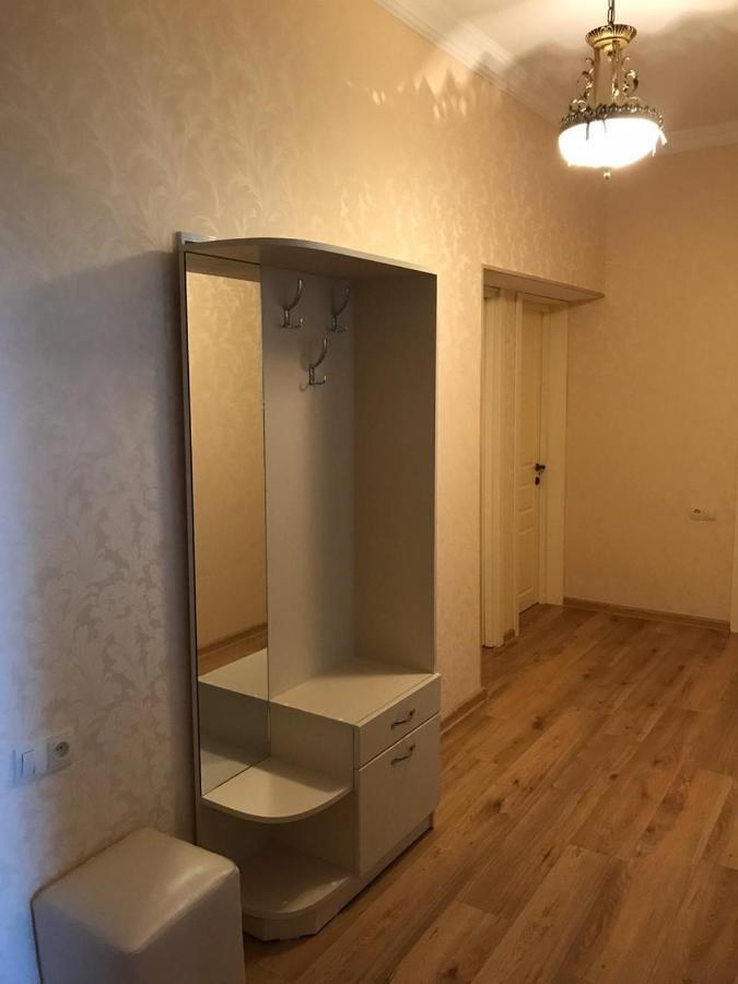 Rustaveli Apartment City Centre Tbilisi Esterno foto