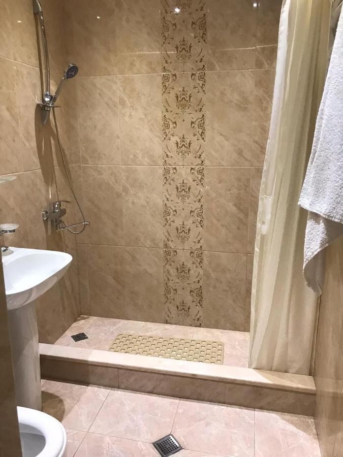 Rustaveli Apartment City Centre Tbilisi Esterno foto