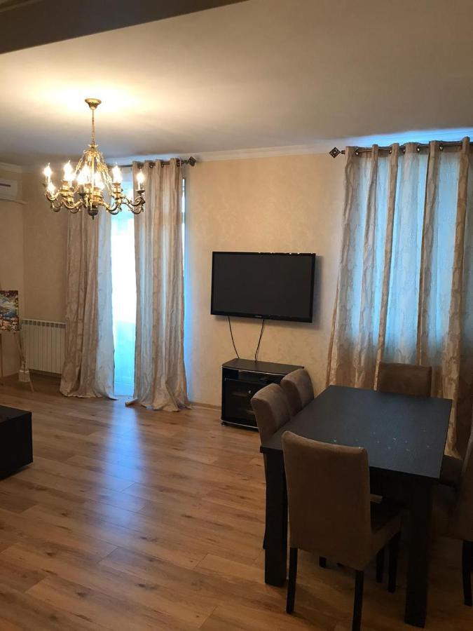 Rustaveli Apartment City Centre Tbilisi Esterno foto