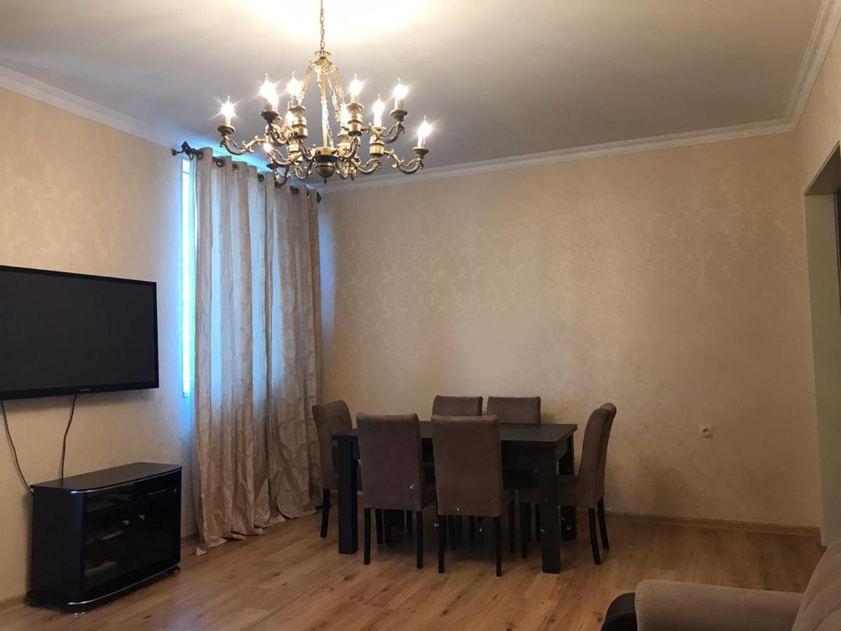 Rustaveli Apartment City Centre Tbilisi Esterno foto