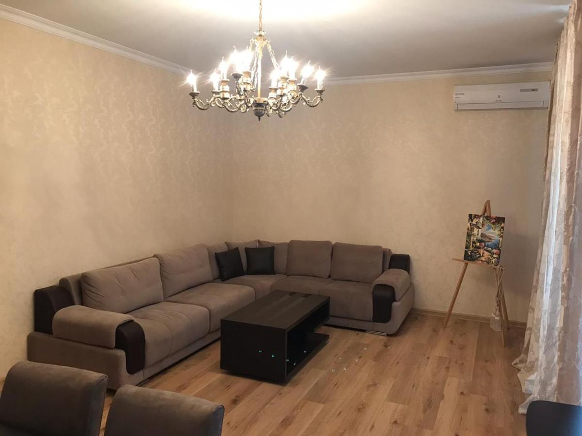 Rustaveli Apartment City Centre Tbilisi Esterno foto